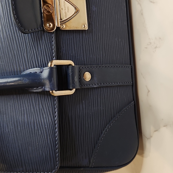 Louis Vuitton Epi Leather Blue Segur PM - Picture 9 of 16